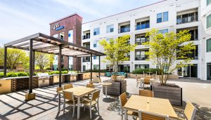 Tinner Hill Apartments outdoor seating area with pergola